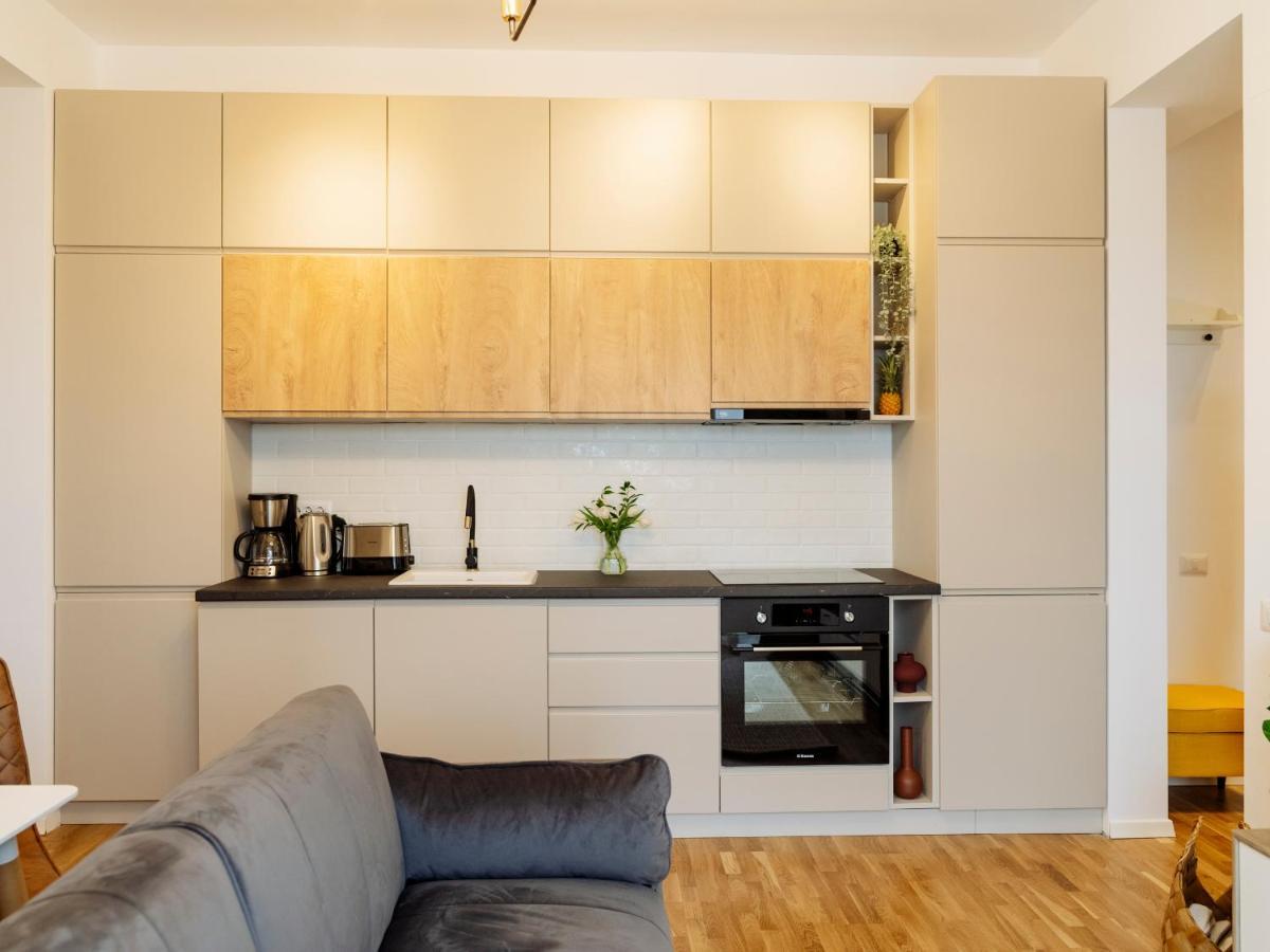 Sunny 2Br Flat - Top Location - Amazing Balcony 부쿠레슈티 외부 사진
