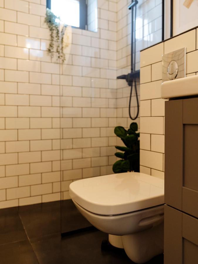 Sunny 2Br Flat - Top Location - Amazing Balcony 부쿠레슈티 외부 사진