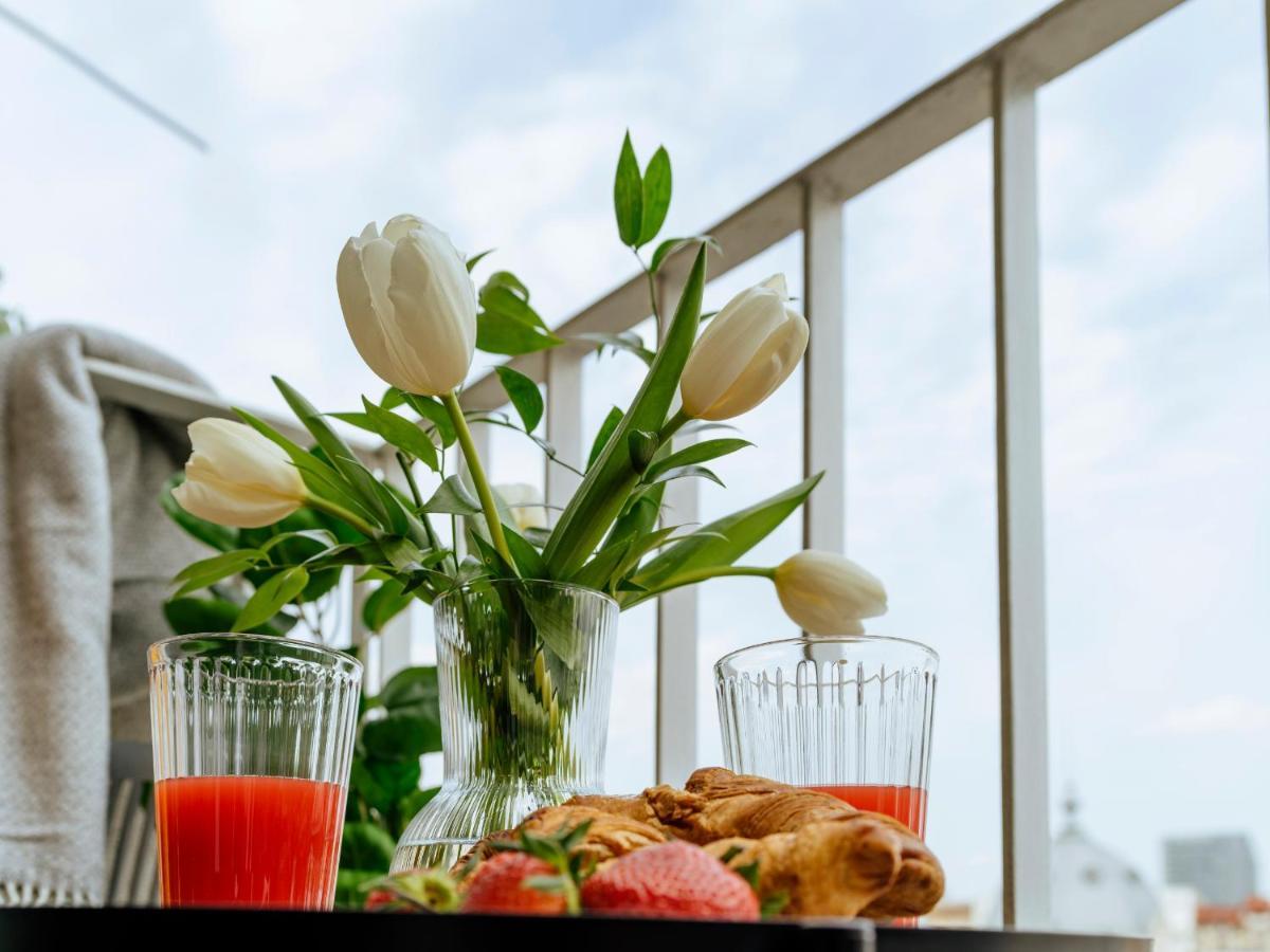 Sunny 2Br Flat - Top Location - Amazing Balcony 부쿠레슈티 외부 사진